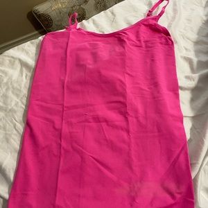 Camis’, tank tops’ and leggings